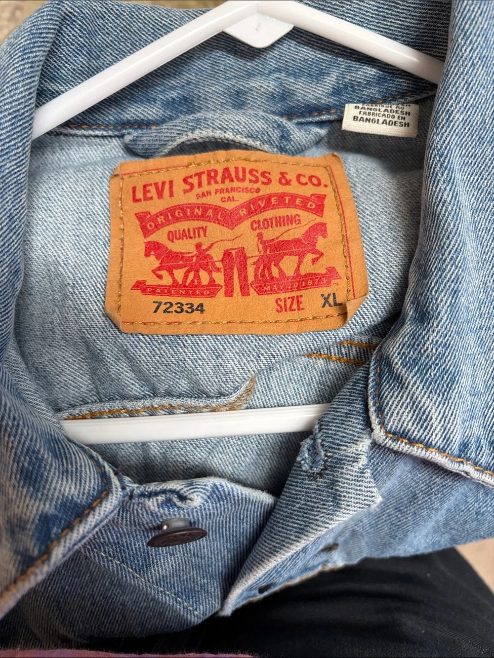 Levi's Men's Light Wash Blue Denim Trucker Jacket - Picture 3 of 5